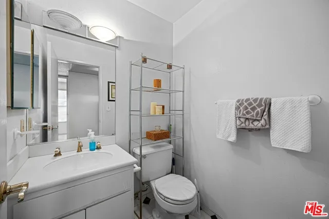 $560,000 | 3101 Summertime Lane, Culver City, CA 90230