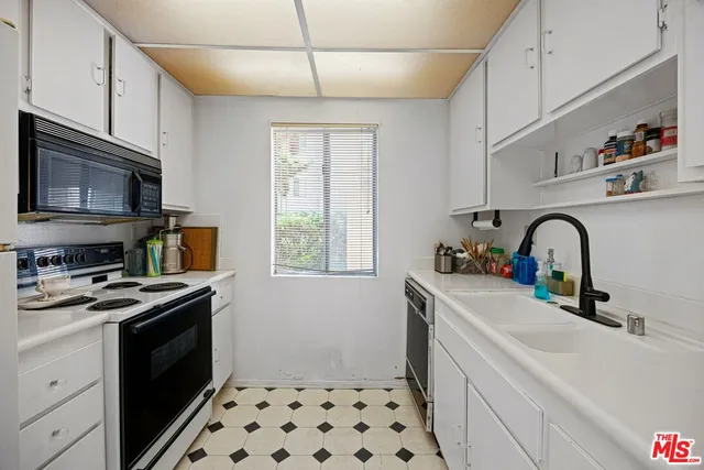 $560,000 | 3101 Summertime Lane, Culver City, CA 90230