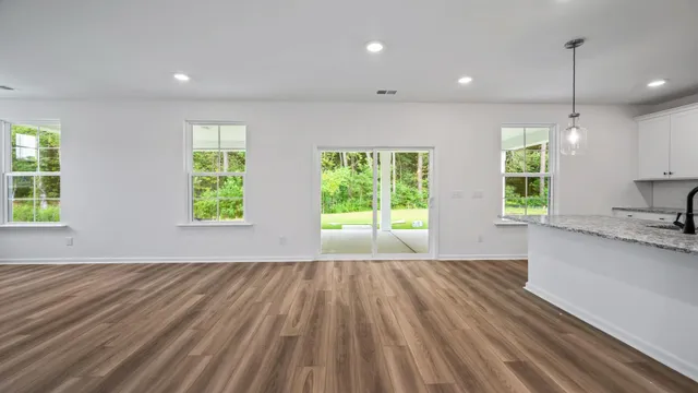 $389,990 | 450 Cadbury Loop, Summerville, SC 29486