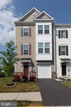 $2,295 | 155 Schramm Loop, Stephens City, VA 22655