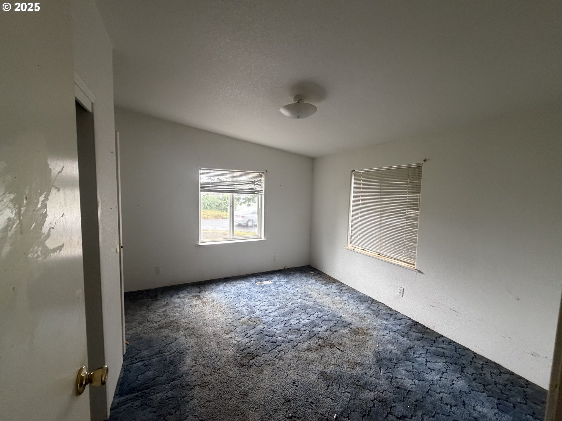 252 Northwest 20th Street Newport, OR 97365 - Photo 10 of 15