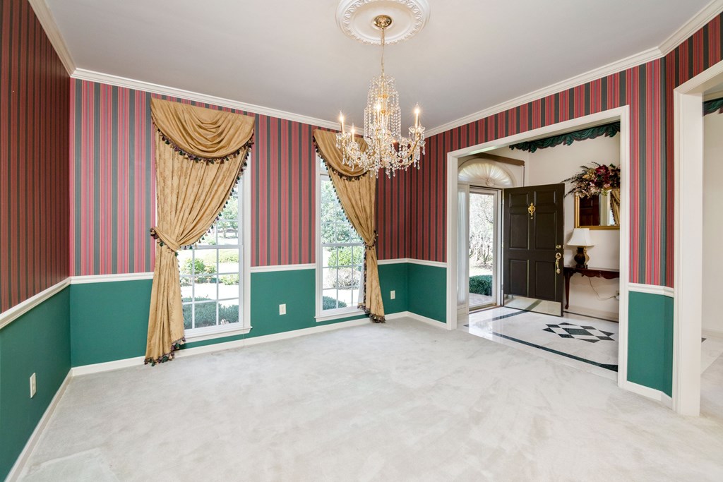 1034 Riverside Drive LaGrange, GA 30240 - Photo 4 of 37 Gallery Image 4
