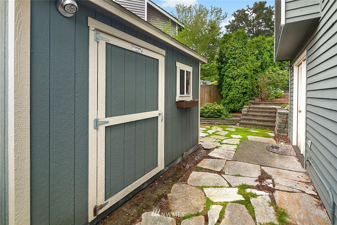 4812 Northeast 21st Street Renton, WA 98059 - Photo 29 of 29 Gallery Image 29