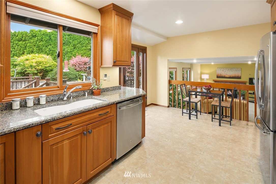 4812 Northeast 21st Street Renton, WA 98059 - Photo 10 of 29 Gallery Image 10