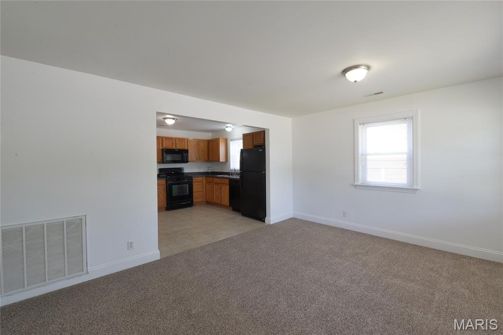 10238 Breckenridge Road St. Ann, MO 63074 - Photo 5 of 30 Gallery Image 5