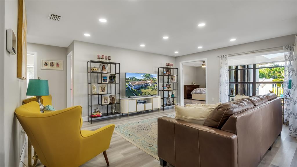 16932 Southwest 5th Way Weston, FL 33326 - Photo 14 of 49