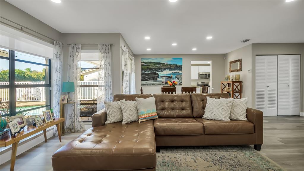 16932 Southwest 5th Way Weston, FL 33326 - Photo 15 of 49