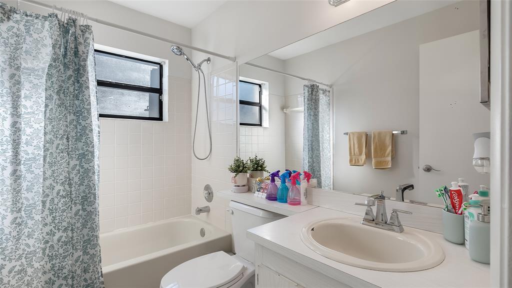 16932 Southwest 5th Way Weston, FL 33326 - Photo 33 of 49