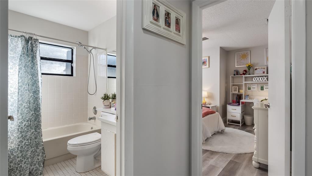 16932 Southwest 5th Way Weston, FL 33326 - Photo 34 of 49