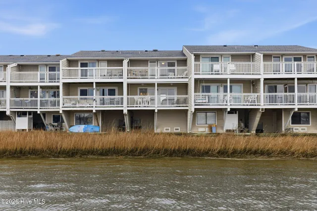$675,000 | 1401 Canal Drive, Unit 3, Carolina Beach, NC 28428