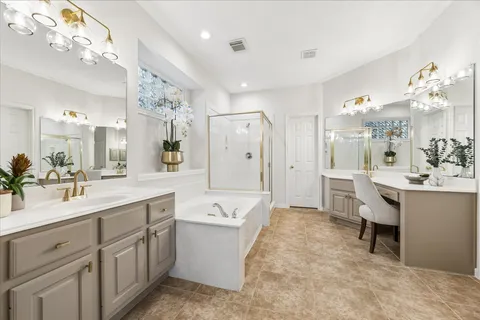 $579,000 | 6102 Laguna Del Rey Drive, Houston, TX 77041