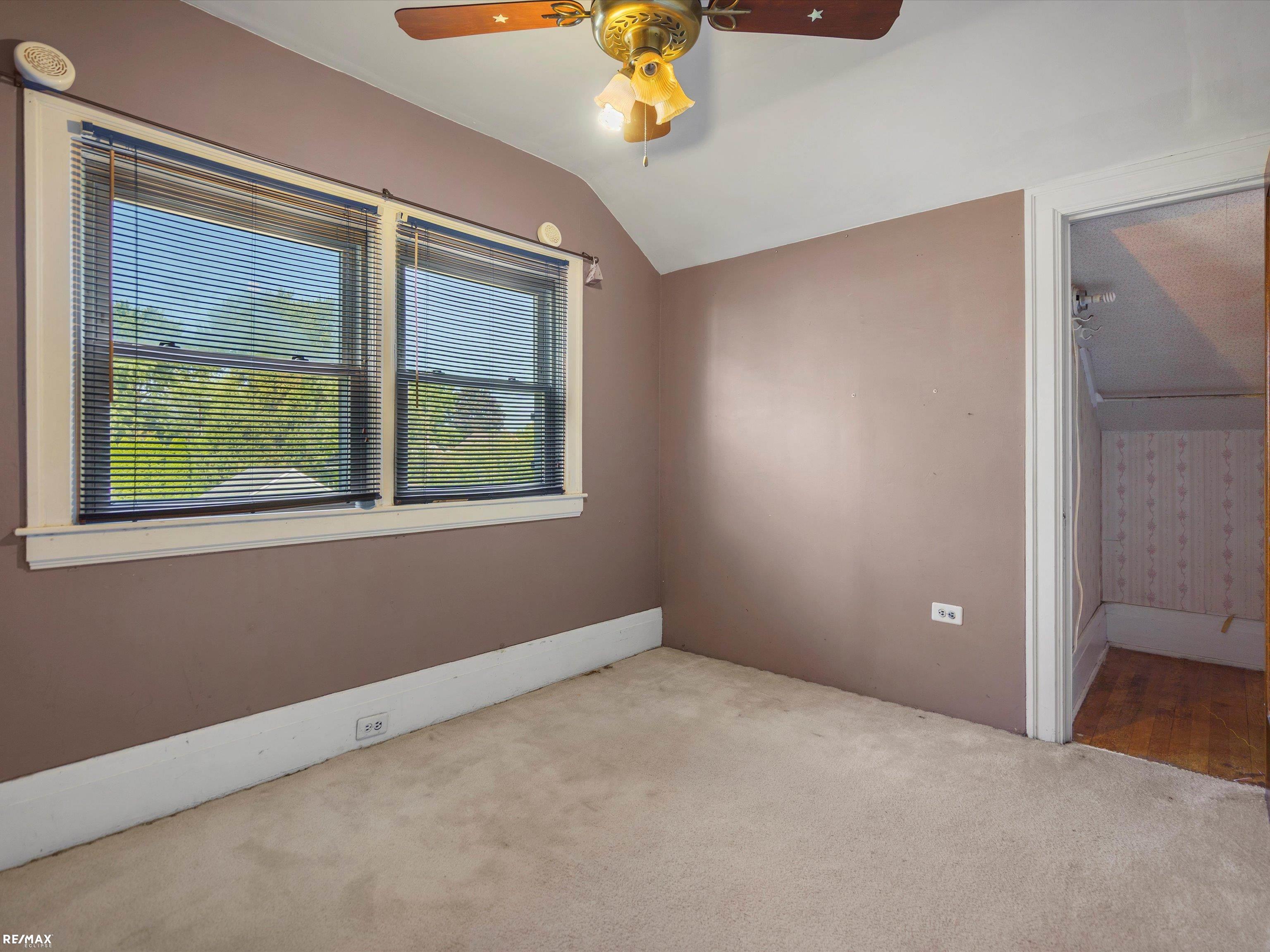 15611 Charles R Avenue Eastpointe, MI 48021 - Photo 20 of 47 50187488-3459901b-ceeb-41a8-8d7c-25916d1b6651.JPG