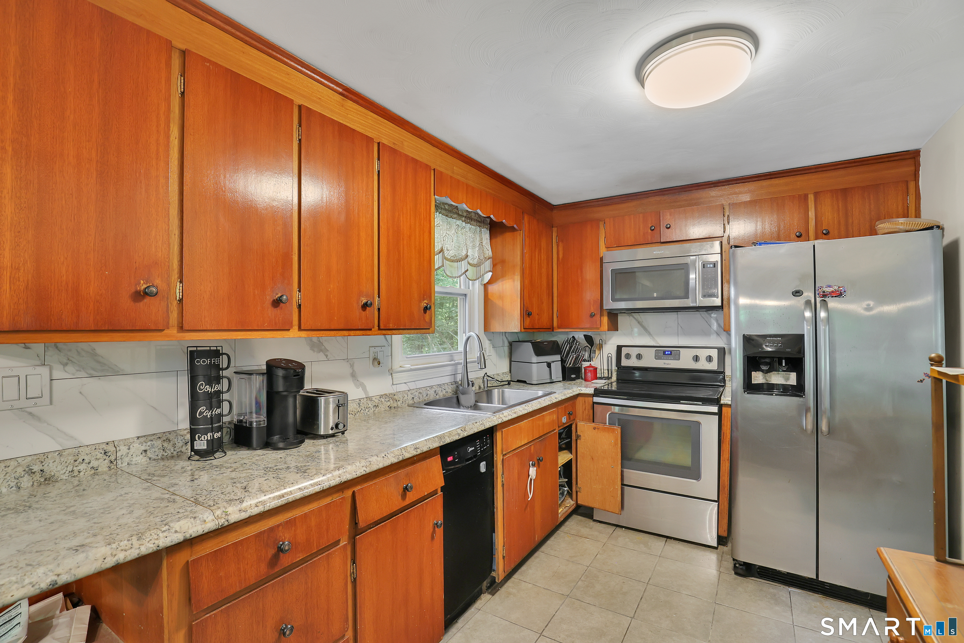 49 Christy Hill Road Ledyard, CT 06335 - Photo 7 of 33