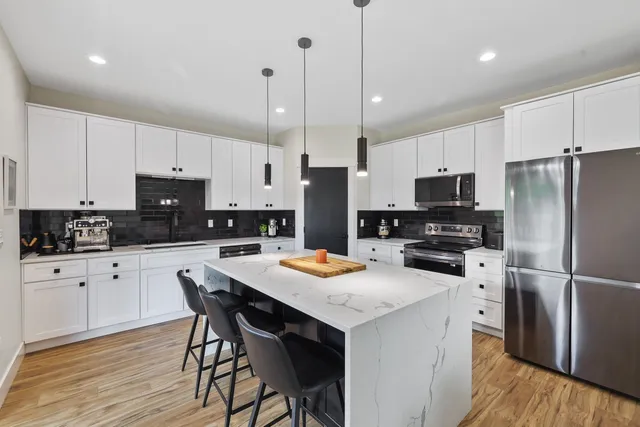 $725,000 | 22711 South Gateway Lane, Cheney, WA 99004