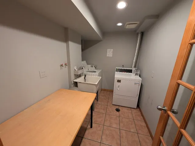 $1,250 | 5858 West 87th Street, Unit 1A, Burbank, IL 60459