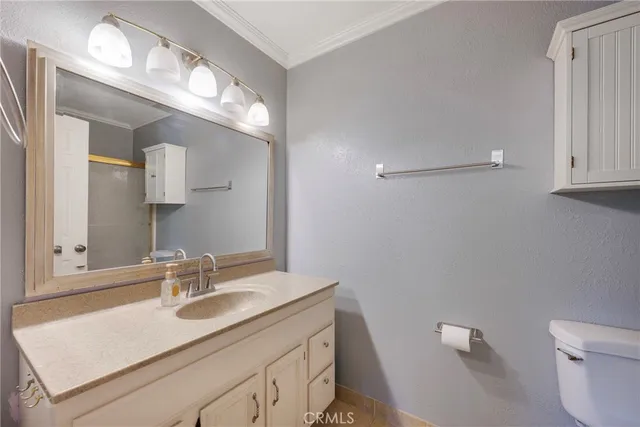 $620,000 | 24105 Sylvan Glen Road, Unit D, Diamond Bar, CA 91765