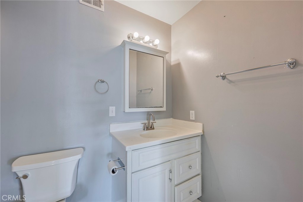 24105 Sylvan Glen Road, Unit D Diamond Bar, CA 91765 - Photo 27 of 40