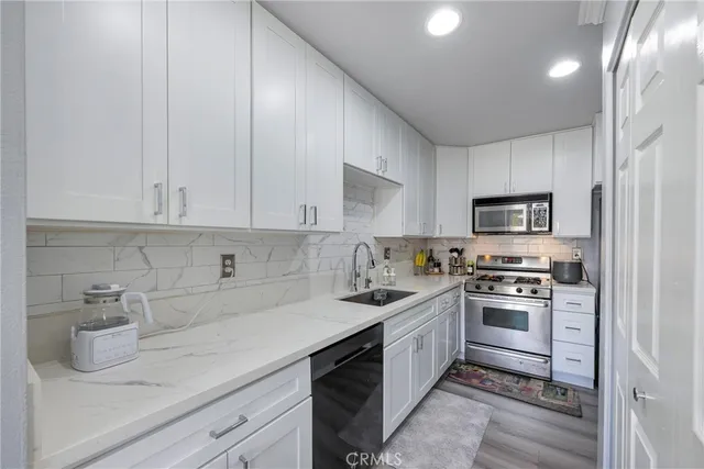 $620,000 | 24105 Sylvan Glen Road, Unit D, Diamond Bar, CA 91765