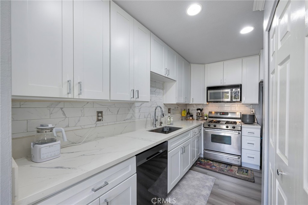 24105 Sylvan Glen Road, Unit D Diamond Bar, CA 91765 - Photo 10 of 40