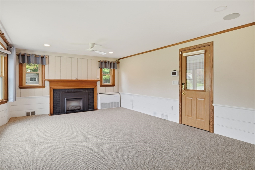 107 Viscount Road Longmeadow, MA 01106 - Photo 13 of 42 Gallery Image 13