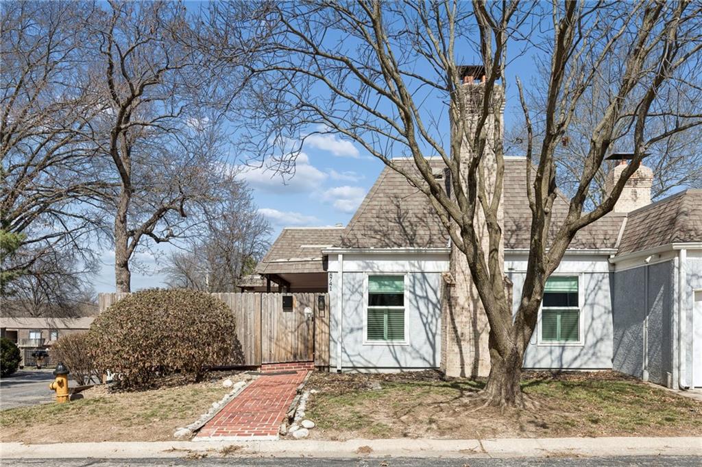 8741 Riggs Circle Overland Park, KS 66212 - Photo 1 of 39