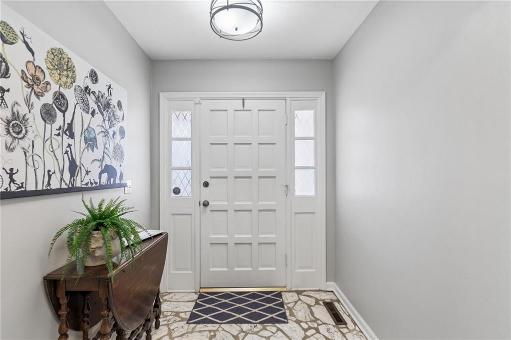 8741 Riggs Circle Overland Park, KS 66212 - Photo 3 of 39
