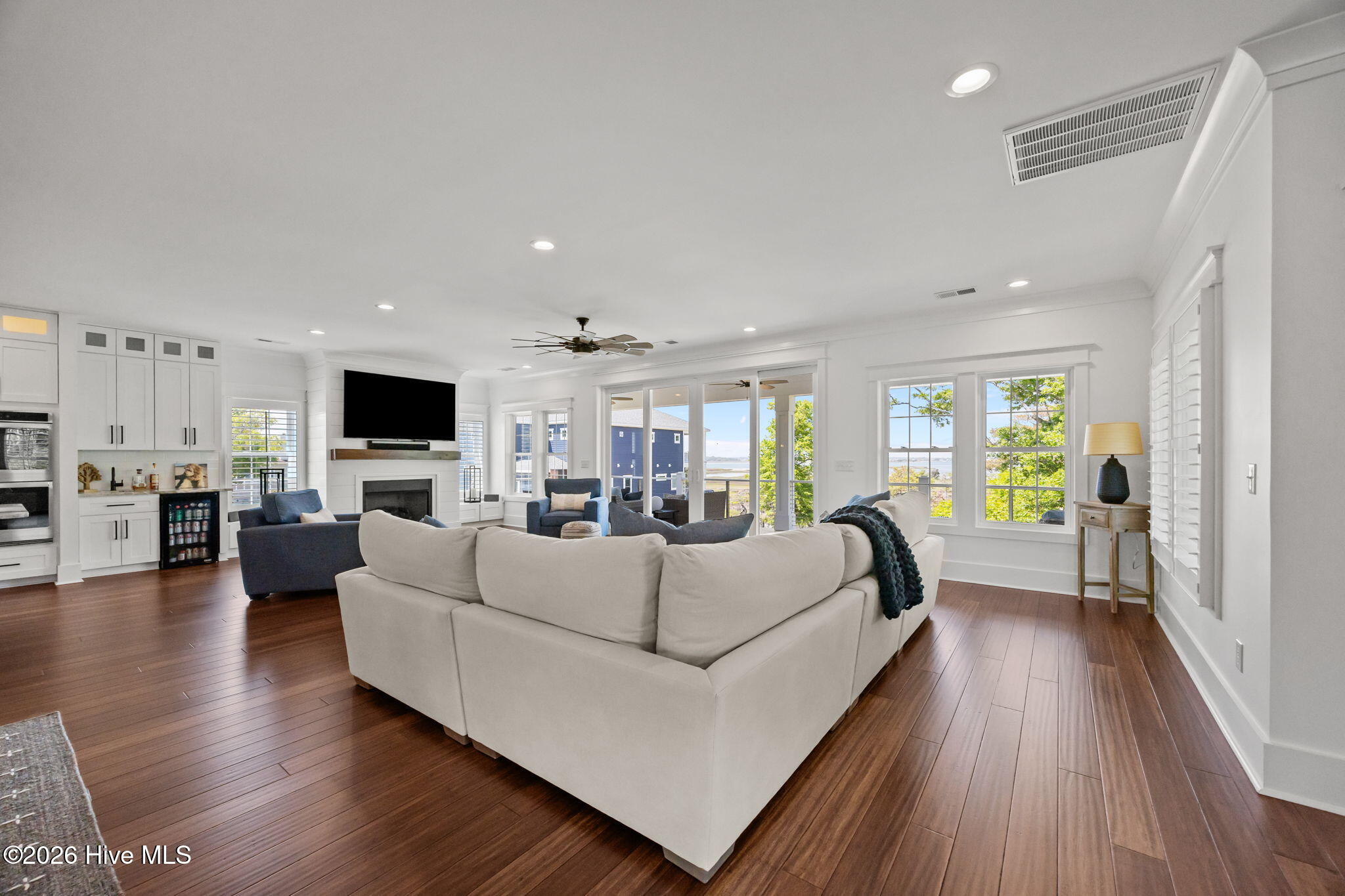 10508 Coast Guard Road Emerald Isle, NC 28594 - Photo 28 of 64 Interior