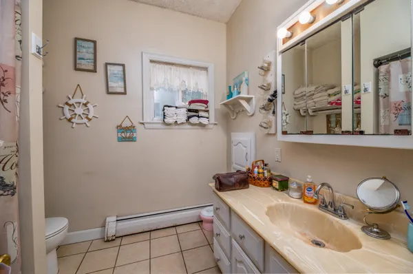 $309,900 | 140 Hartland Avenue, Pittsfield, ME 04967