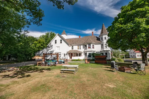 $309,900 | 140 Hartland Avenue, Pittsfield, ME 04967
