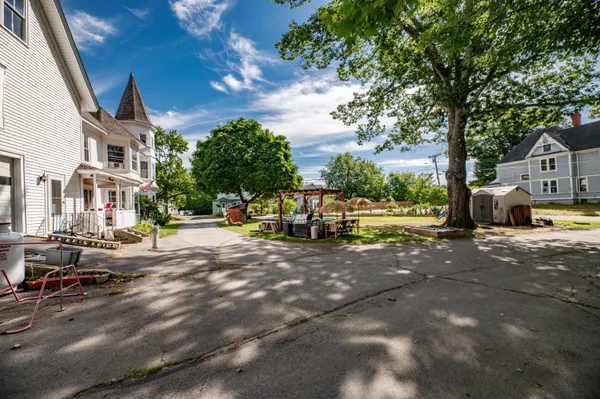 $309,900 | 140 Hartland Avenue, Pittsfield, ME 04967