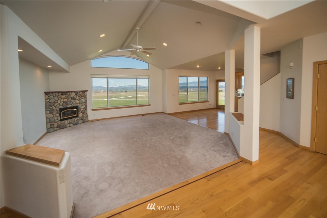 1851 Killmore Road Ellensburg, WA 98926 - Photo 3 of 32 Gallery Image 3