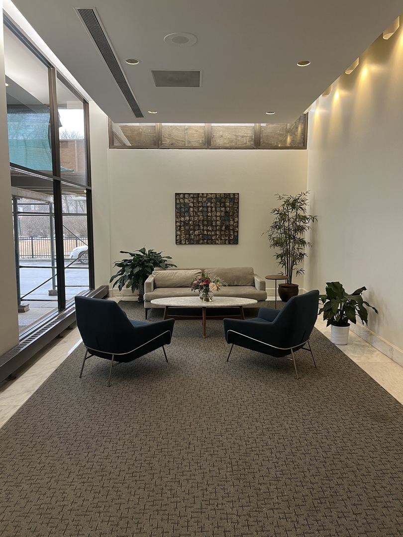6171 North Sheridan Road, Unit 304 Chicago, IL 60660 - Photo 25 of 26