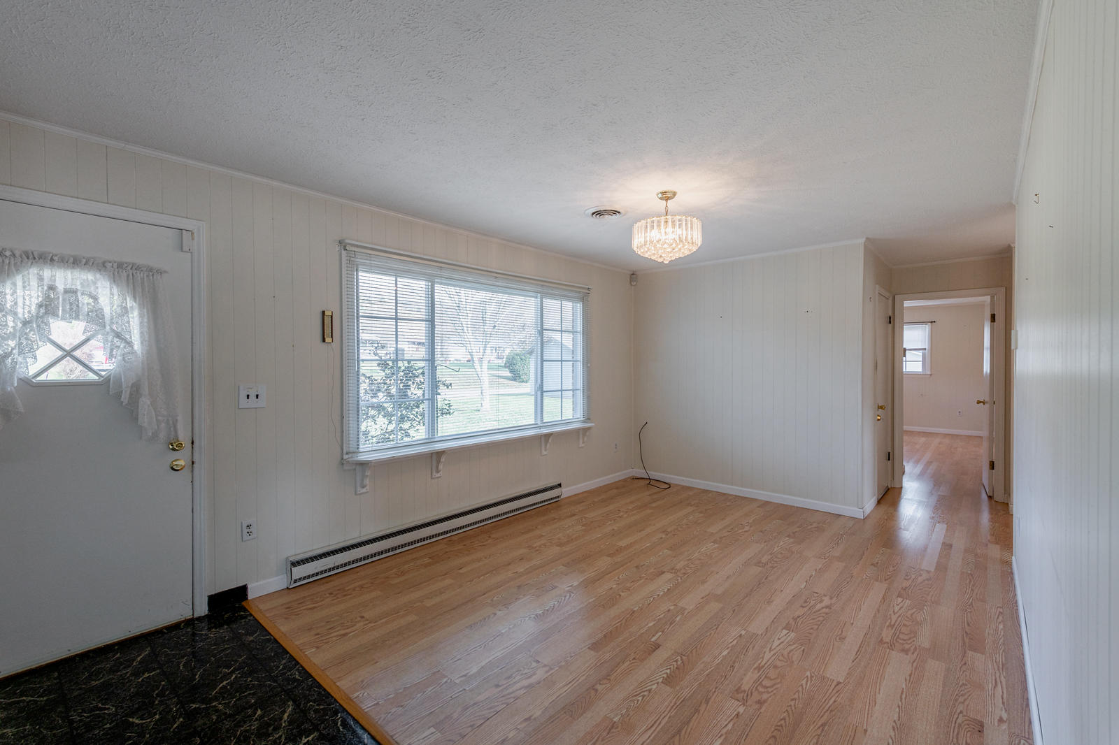 12310 Reedy Creek Road Bristol, VA 24202 - Photo 3 of 35 red 3