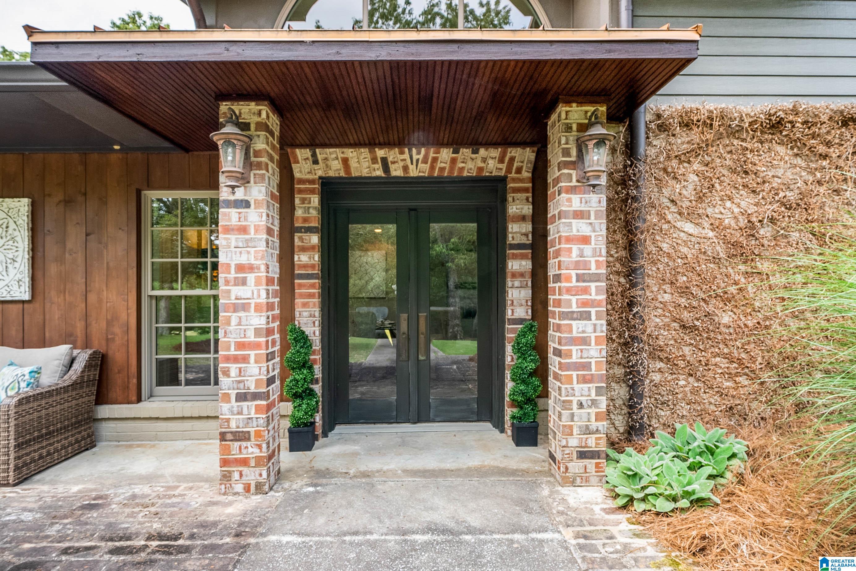 5780 Rex Street Leeds, AL 35094 - Photo 4 of 52