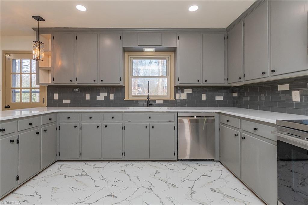 4510 Highberry Road Greensboro, NC 27410 - Photo 20 of 50