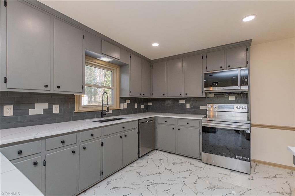 4510 Highberry Road Greensboro, NC 27410 - Photo 21 of 50