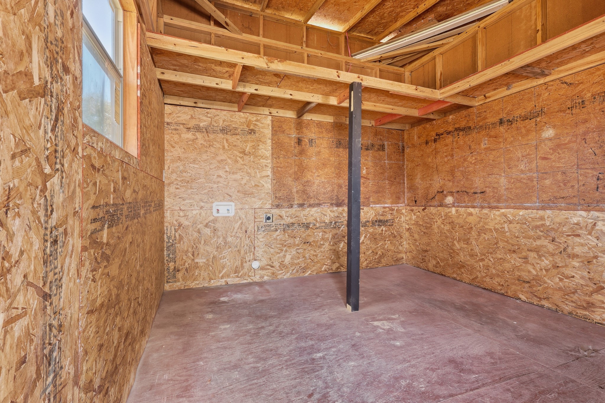 2716 Windsor Lane Pasadena, TX 77506 - Photo 20 of 22 a view of an empty room