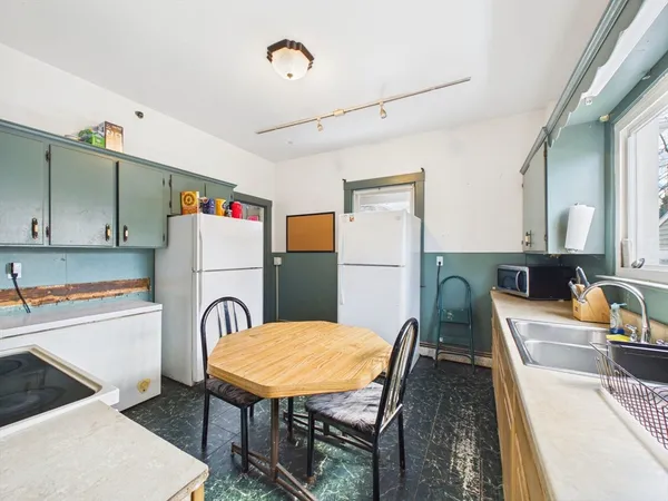 $949,900 | 26 South Street, Brockton, MA 02301