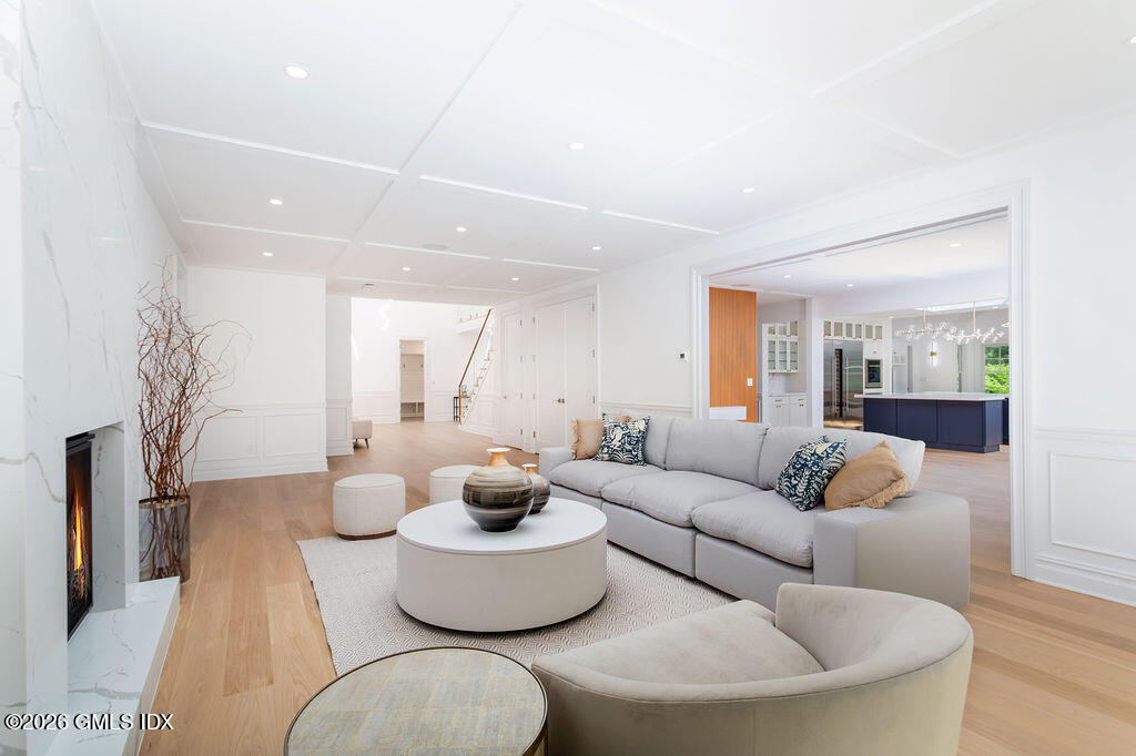 7 Bailiwick Road Greenwich, CT 06831 - Photo 8 of 45 Living Room