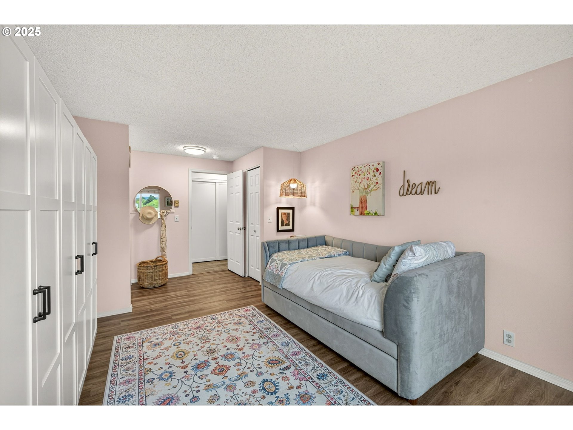 10295 Southwest Trapper Terrace, Unit BLD#7 Beaverton, OR 97008 - Photo 27 of 46 Gallery Image 27