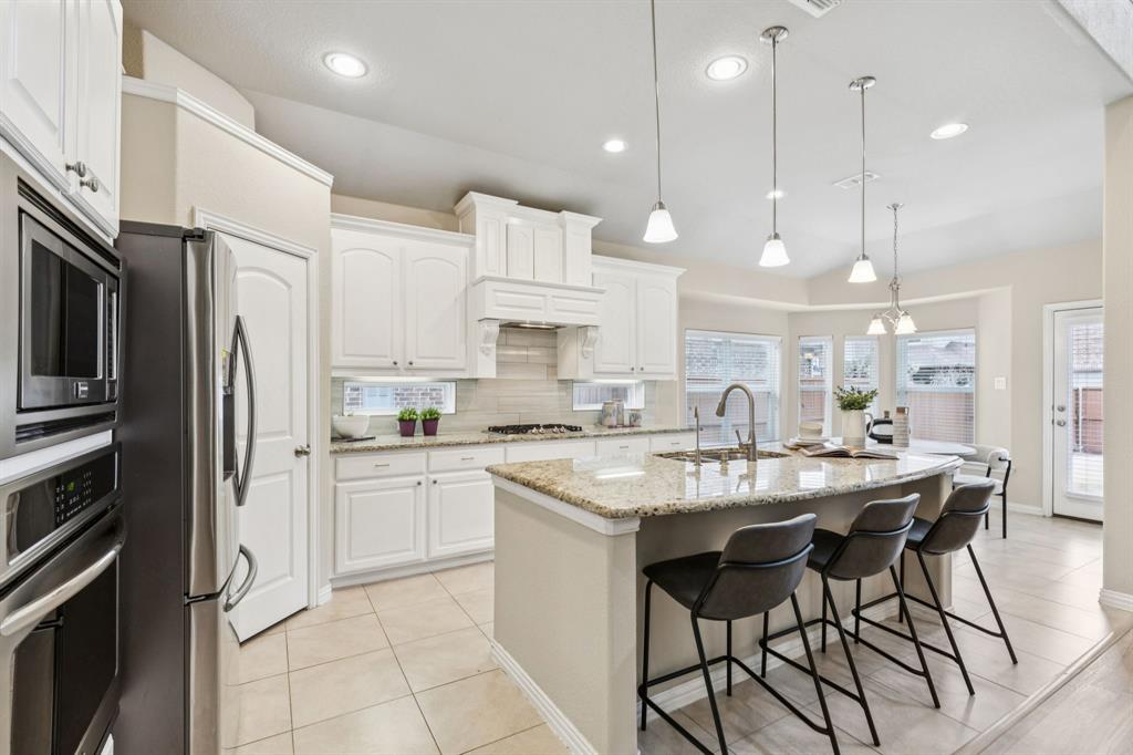 5659 Broadgreen Road Frisco, TX 75035 - Photo 6 of 33