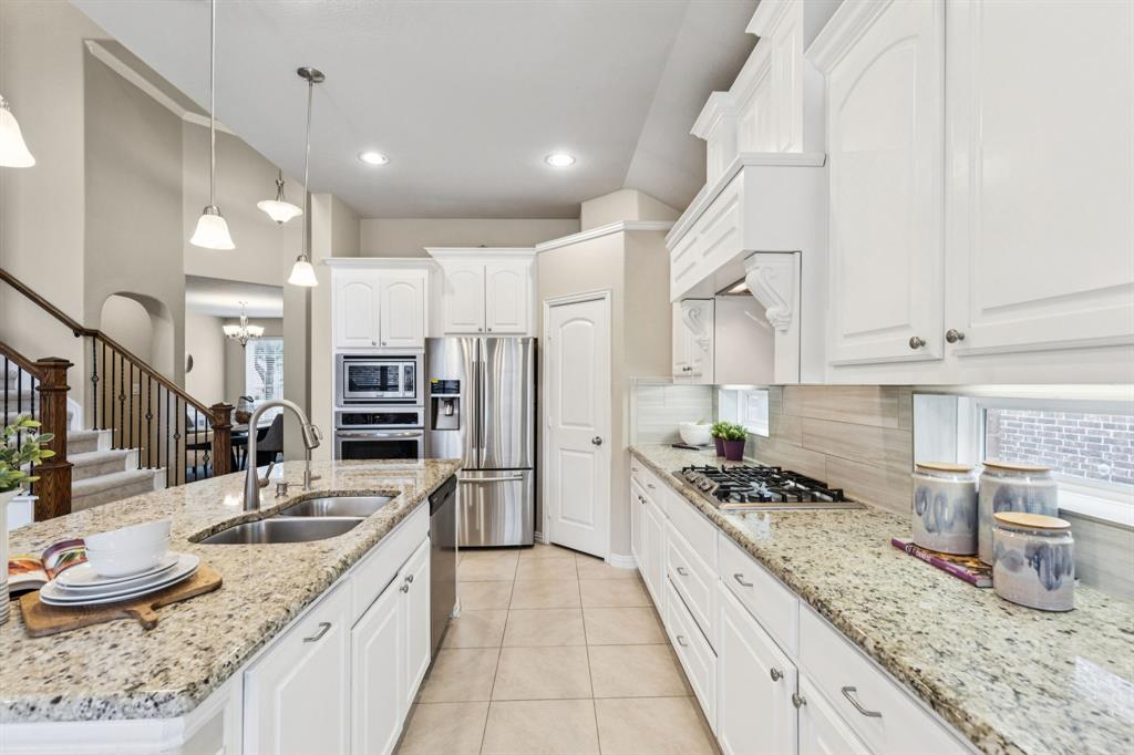 5659 Broadgreen Road Frisco, TX 75035 - Photo 7 of 33