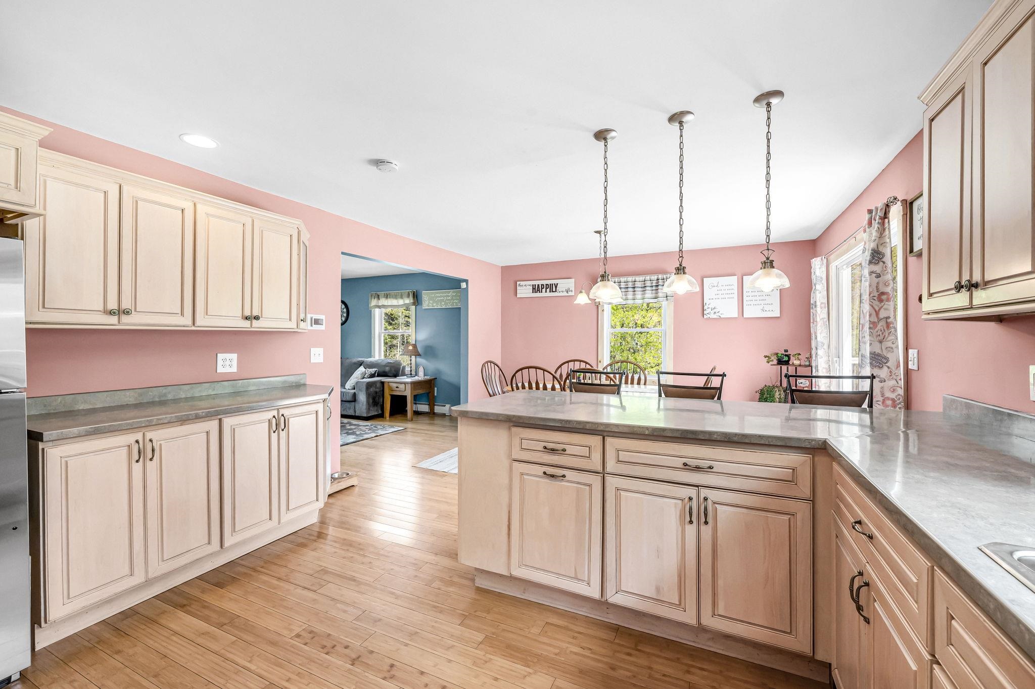 195 Stimpson Hill Road Whitingham, VT 05361 - Photo 11 of 40