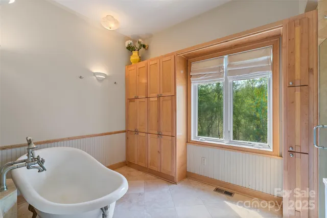 $699,900 | 80 Ivy Cove Road, Fairview, NC 28730