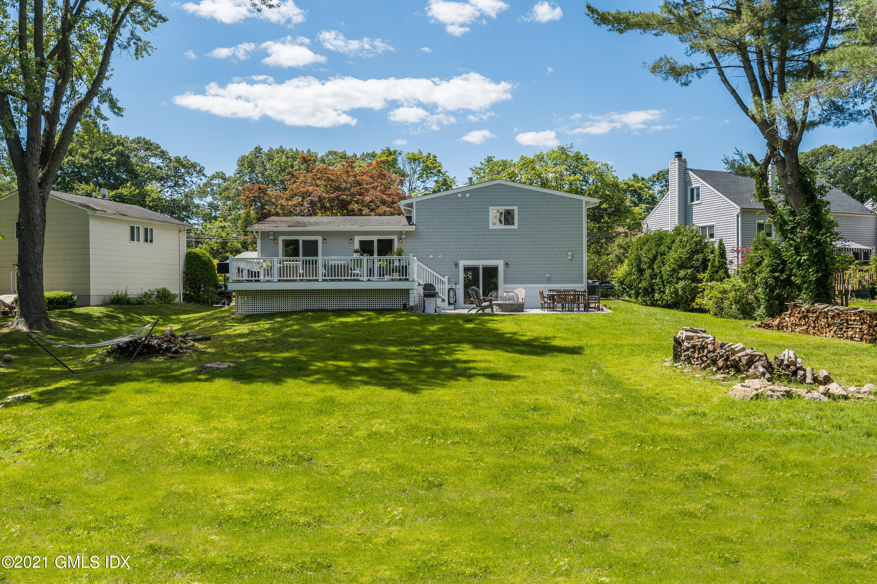 18 Amherst Road Riverside, CT 06878 - Photo 19 of 24 4 Exterior 10