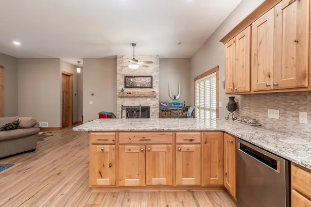 $895,000 | 1550 Aviator Lane, Benton, KS 67017