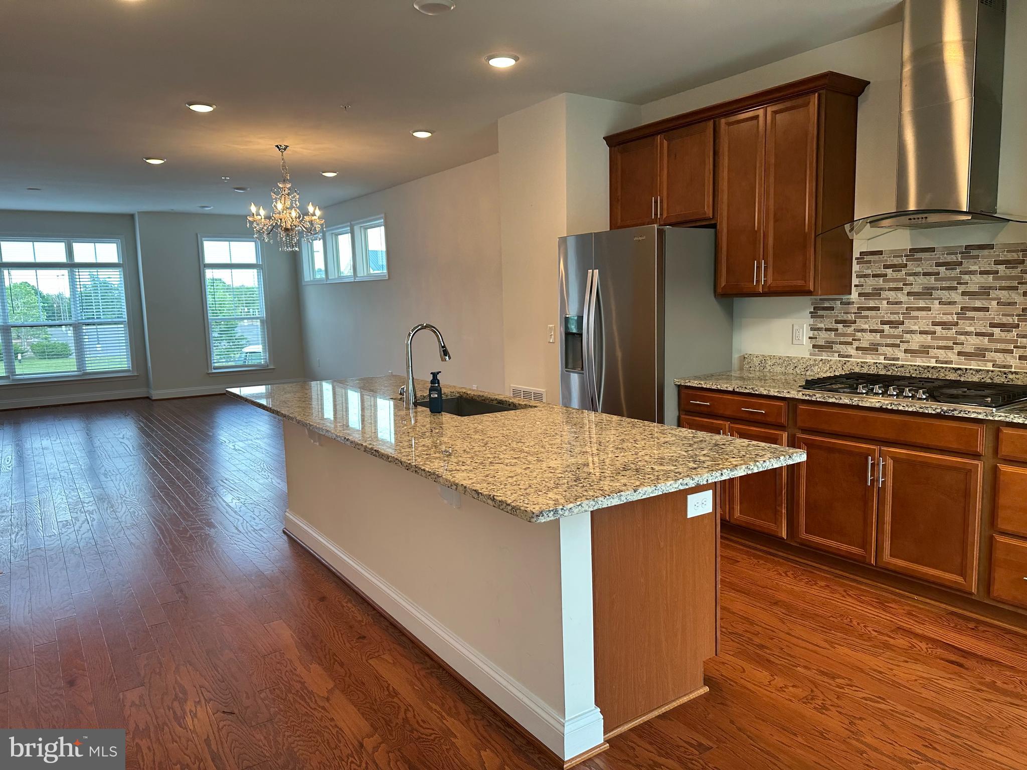 22591 Amendola Terrace Ashburn, VA 20148 - Photo 8 of 39