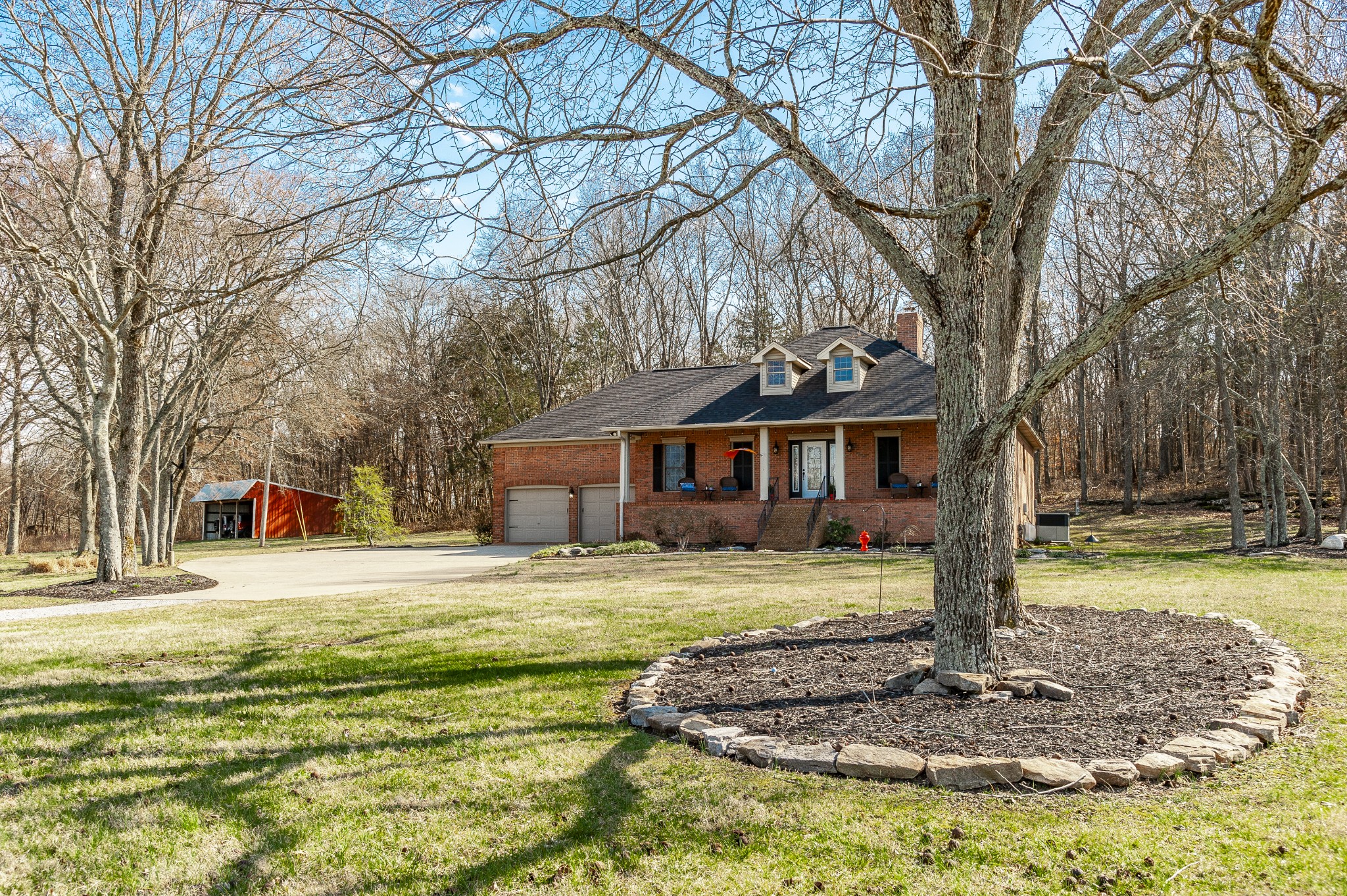 4305 Franklin Road Lebanon, TN 37090 - Photo 2 of 67 a front view of a house with garden