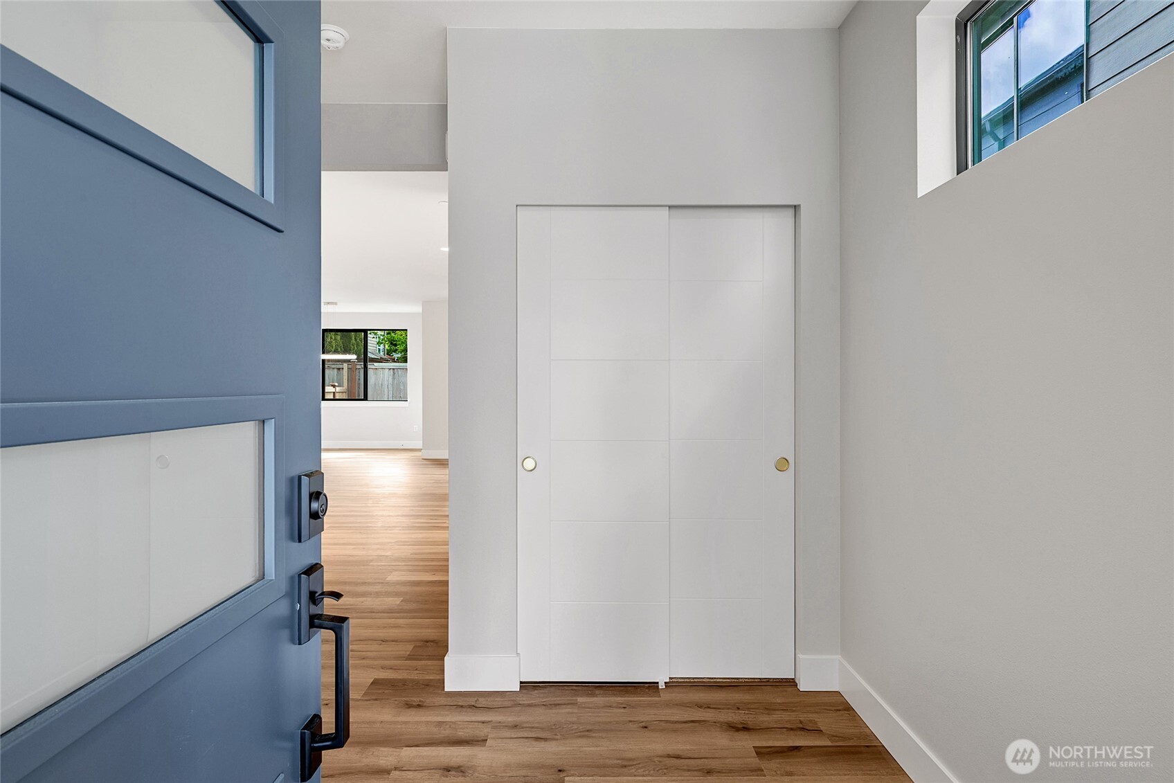 21408 39th Drive Southeast, Unit B Bothell, WA 98021 - Photo 27 of 34 a view of entryway with wooden floor