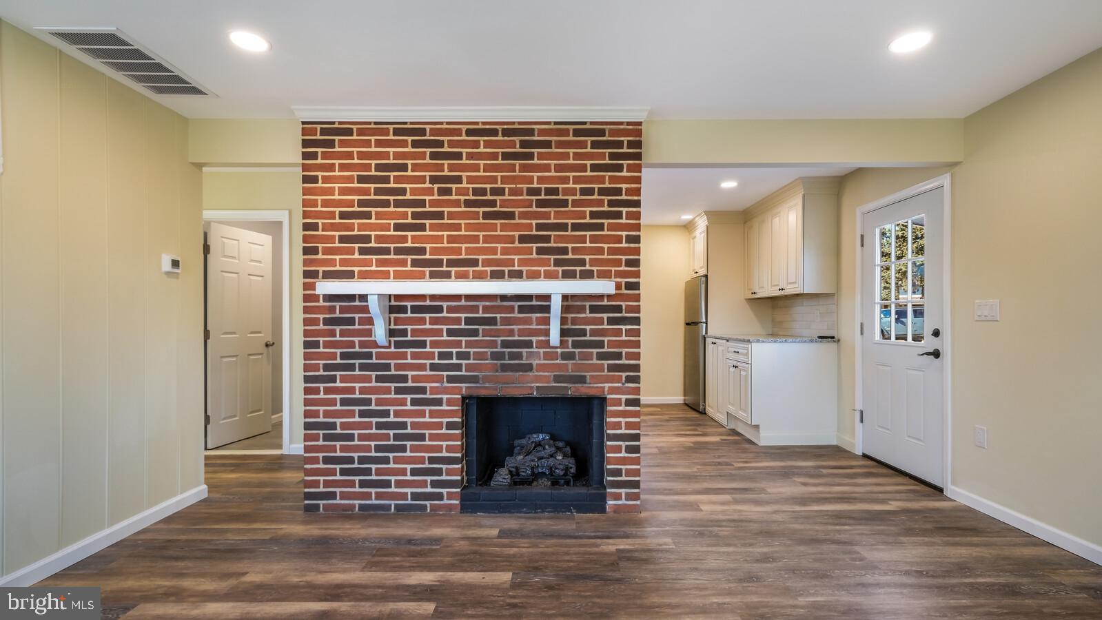 9319 Andover Road Philadelphia, PA 19114 - Photo 20 of 31 Gallery Image 20